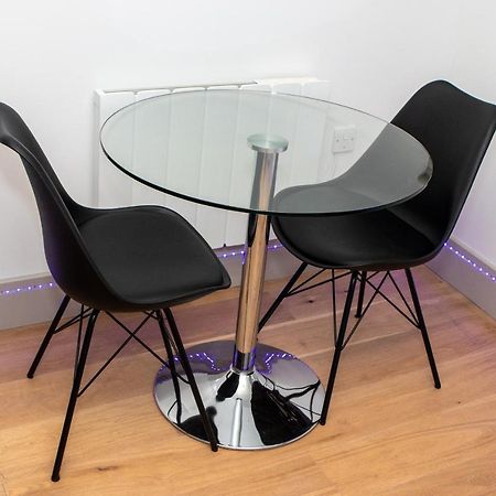 Stunning 1-Bedroom Flat In London! Εξωτερικό φωτογραφία